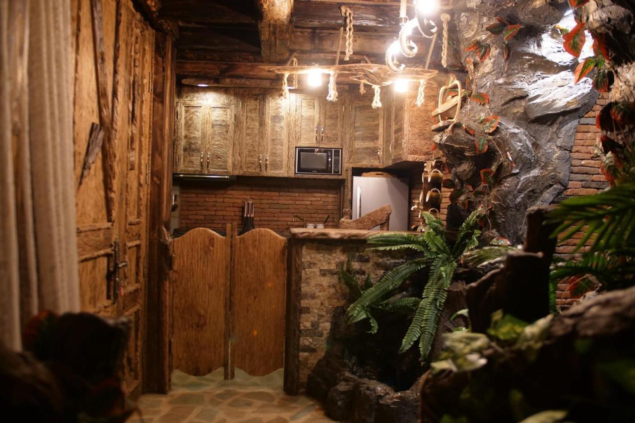 Boutique Fantasy Hotel Tbilisi Exterior foto