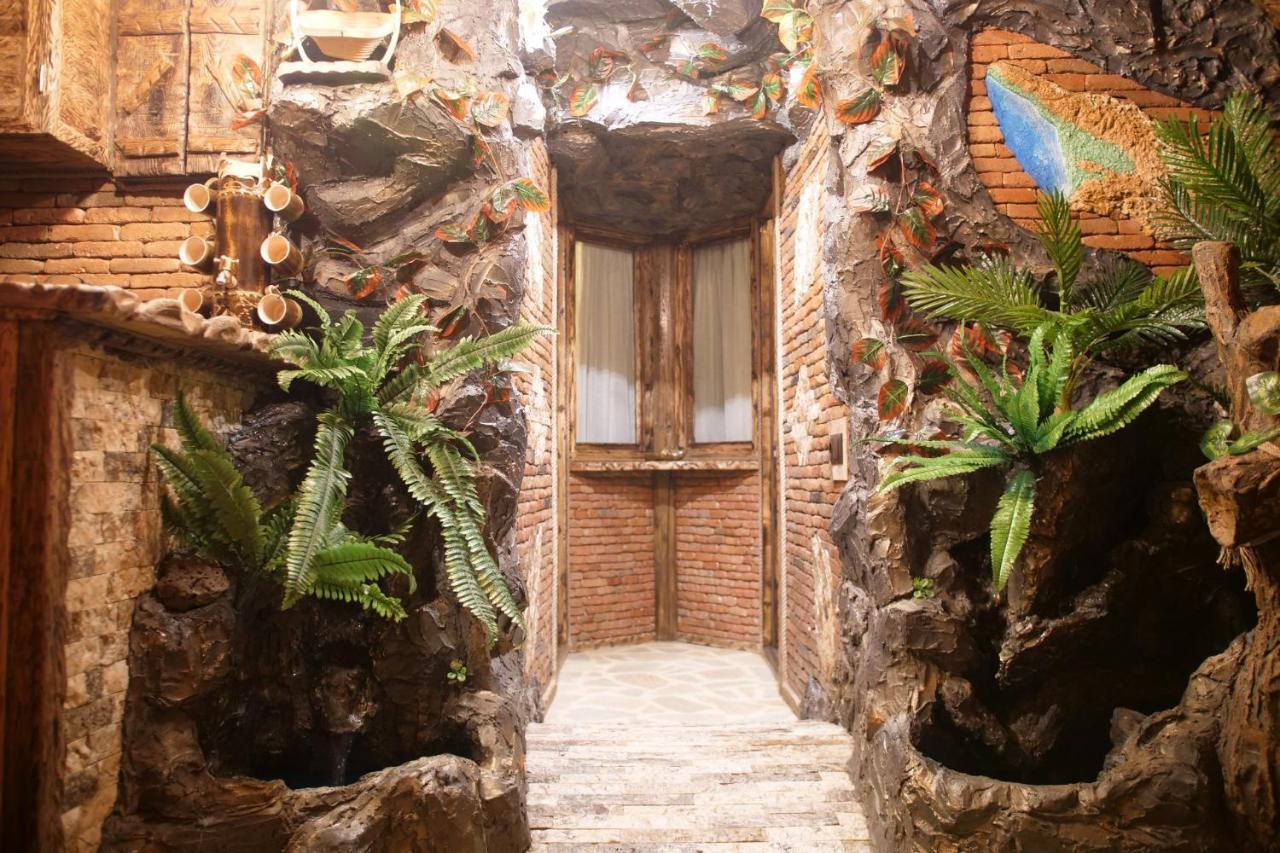 Boutique Fantasy Hotel Tbilisi Exterior foto
