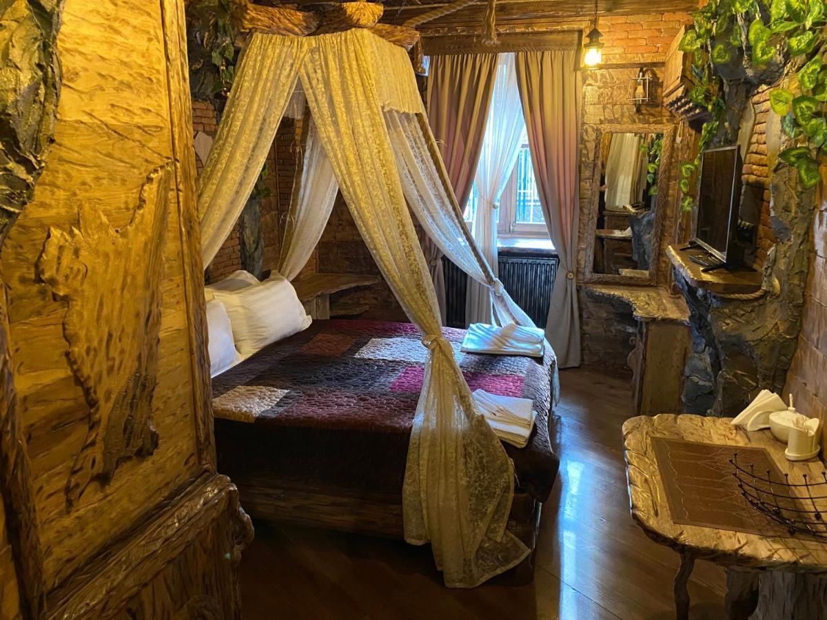 Boutique Fantasy Hotel Tbilisi Exterior foto